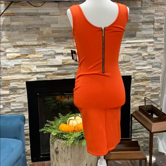 Dress - Picture 5 of 5